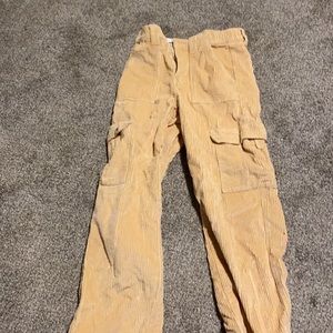 These are cute skater style straight leg pants from rue21, cream color, size M